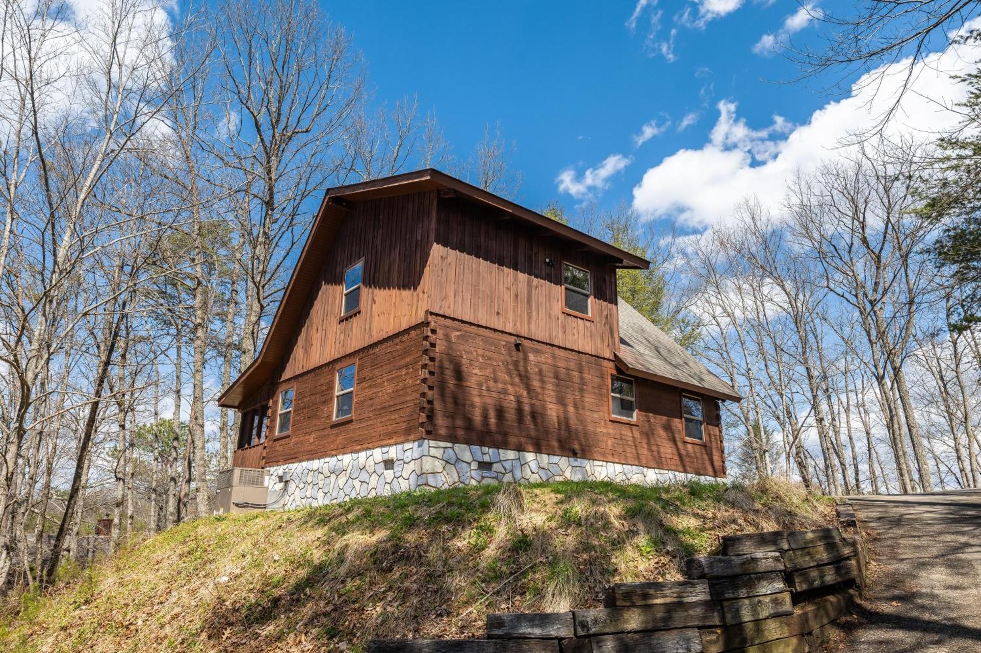 Dudley III By Avantstay Cosy Mountain Home W Hot Tub Great Views พิเจนฟอร์จ ภายนอก รูปภาพ