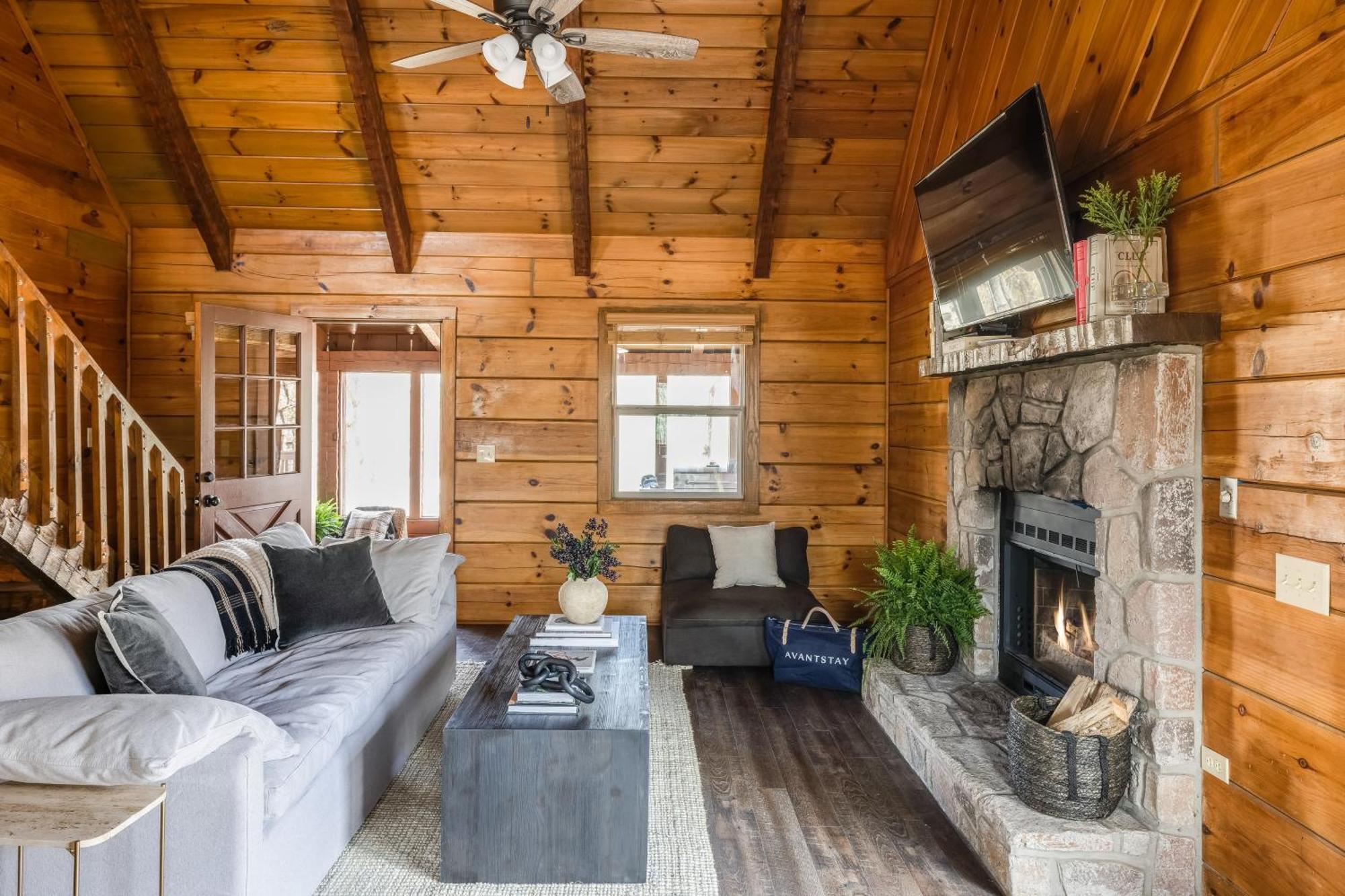 Dudley III By Avantstay Cosy Mountain Home W Hot Tub Great Views พิเจนฟอร์จ ภายนอก รูปภาพ