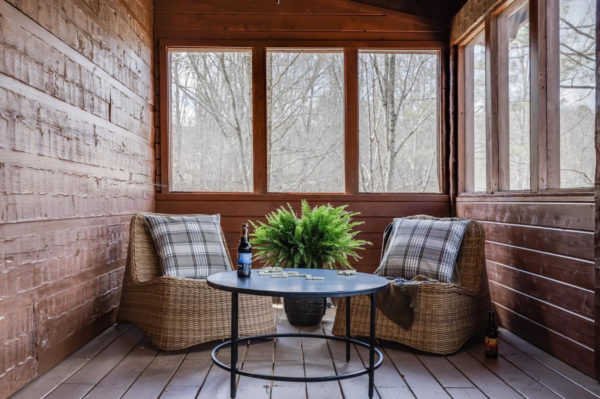 Dudley III By Avantstay Cosy Mountain Home W Hot Tub Great Views พิเจนฟอร์จ ภายนอก รูปภาพ